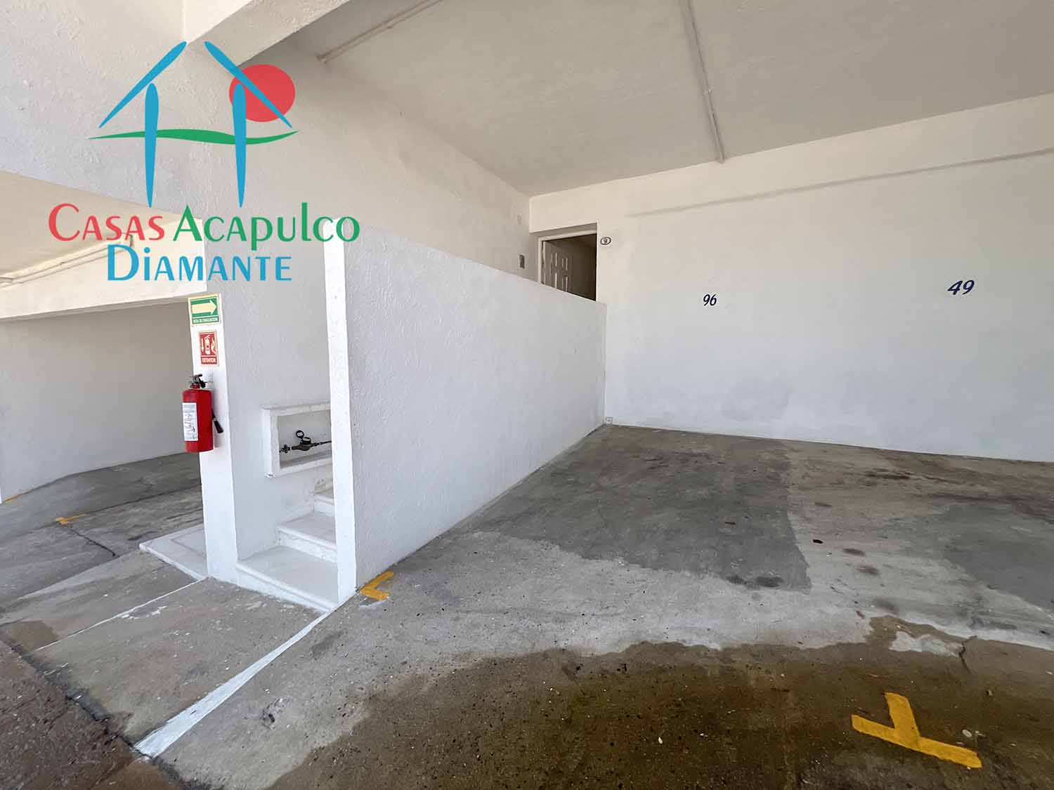 Brisas Diamante Villa 96 - Estacionamiento 1